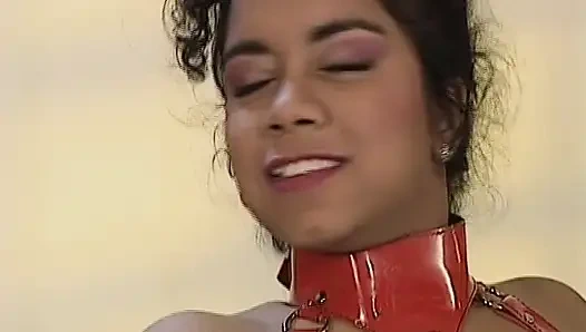 Ateşli anal grup sekste birinci sınıf Alman kızlar yarağa biniyor