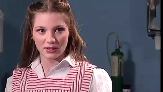 Jartiyerli lezbiyen hatun parmakları sıcak asyalının amını sonra yalıyor onu klitoris