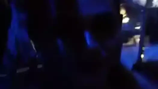 Sıcak bayanla çıkmak