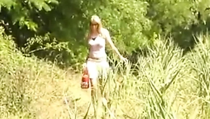 kız açık delinmiş