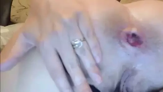 Kamera kızı anal delik genişletme osuruyor