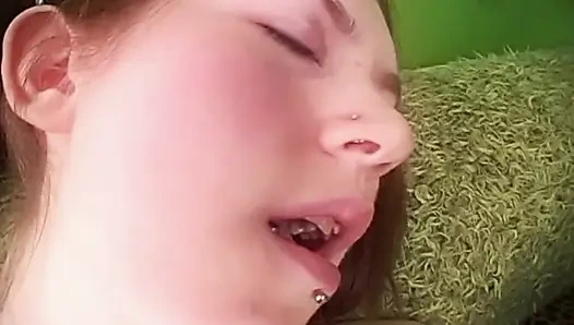 Islak amcıklı bir lezbiyen
