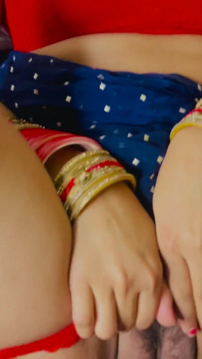Devar, üvey bhabhi'yi sikti ve bhabhi bacaklarını açarak verdi, tam Hindi sesli, tüm video Hindi | Bölüm 3