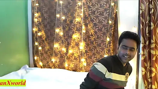 Ofis patronu güzel kız arkadaşımı sikiyor! Hintli patron seks