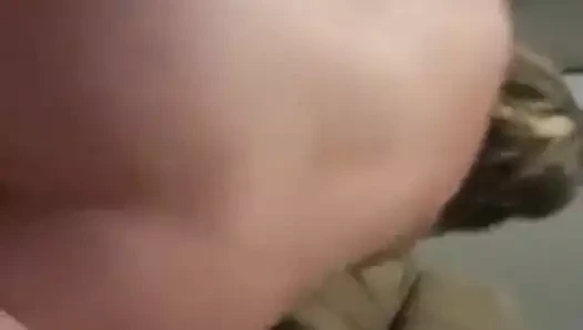 Milf Başlarken becerdin üzerinde the kanepe