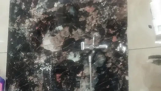 Hintli adam komşusu ve ordu subayıyla seks yapıyor