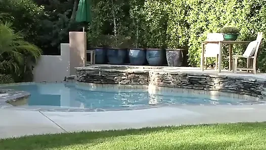 Siyah ve beyaz anal sikiliyor