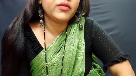 Seksi üvey anne aptal oğluna nasıl sevişileceğini öğretti (Video 1)