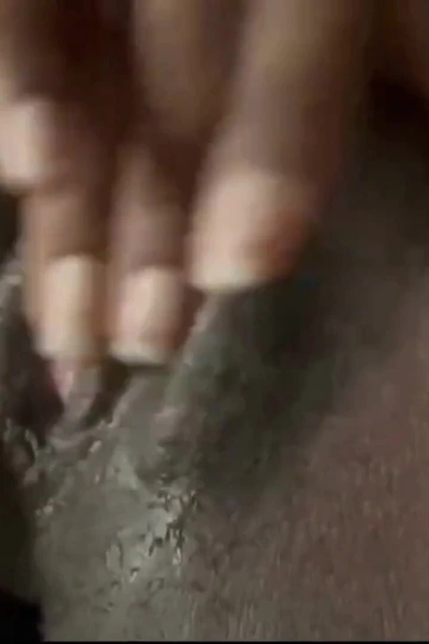 Мастурбирую мою мокрую киску, часть 5