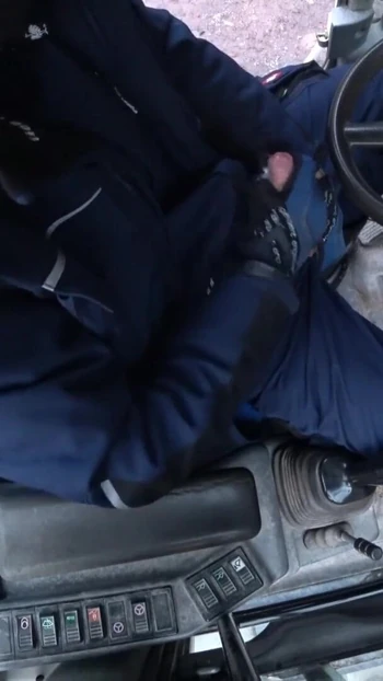 Незабываемый момент из "дрочка после работы в рабочей одежде Engelbert Strauss"