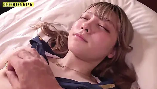 Halfspark tsundere güzeli olarak tutuşuyor ve filtresiz gerçek tarafını ortaya çıkarıyor