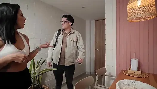 Kayınvalidem ve ağzına geliyorum. Kız arkadaşımı ziyaret ederken