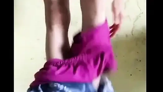 Hintli kızın seksi rol oyunu