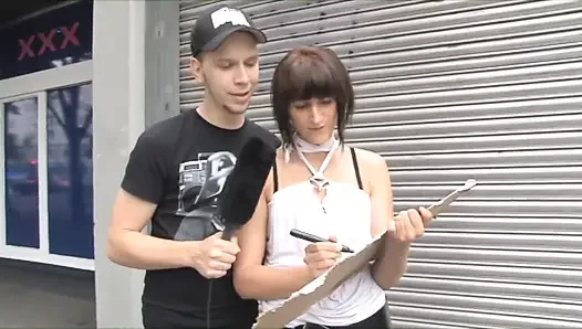 Sandy'nin beklenmedik grup seks