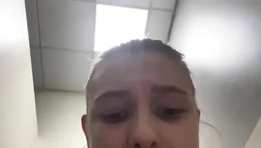 Extreme masturbating in the gym with jucielussie