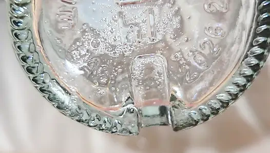 Şişe ile aşırı anal sokma yakın çekim