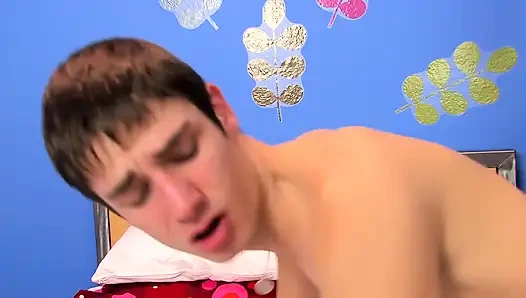 Preston Nathan Stratus'ı sikiyor