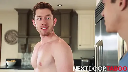 Next door studios - beefy jayden marcos rails sulu götlü üvey erkek kardeş