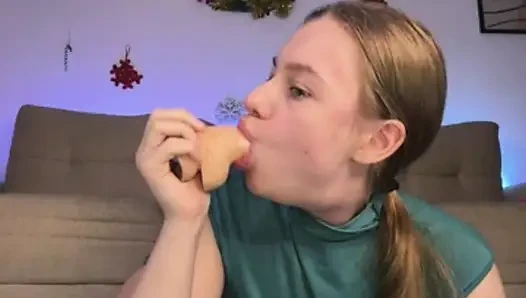 Sucking the dildo and anal fingering with jucielussie