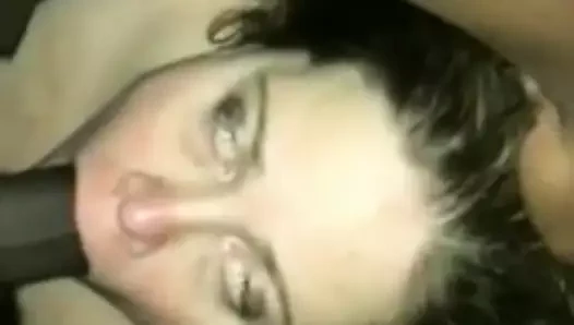 Siyah yarakla sikişiyor