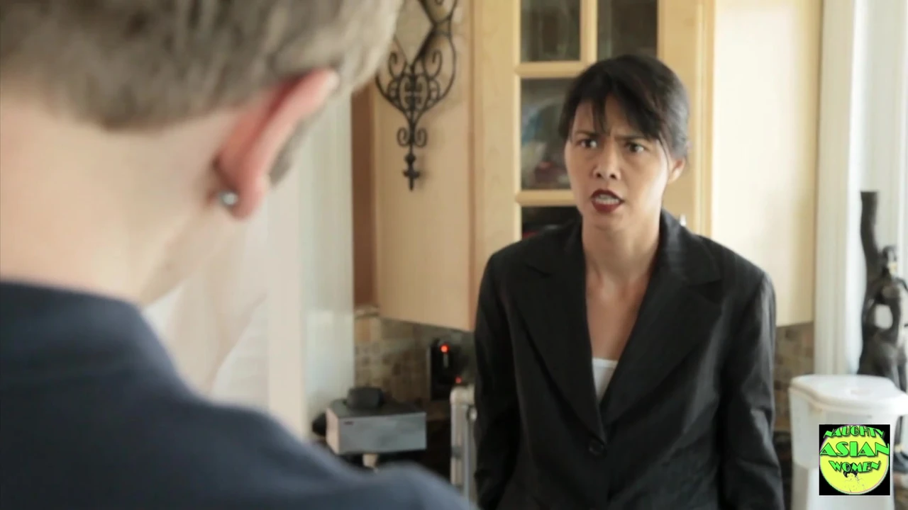 Hai chàng trai người Mỹ ngậm tinh trùng của họ trong một quả bom tình dục hư hỏng đầy lông