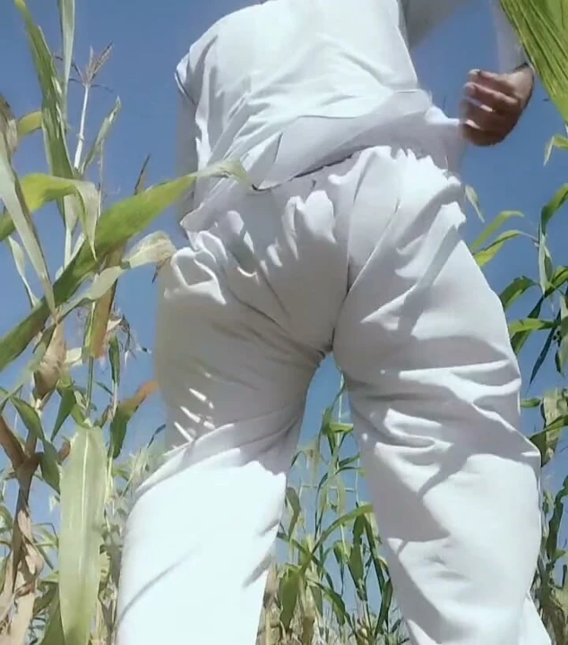 Anal Parmaklamayla Boşalma, Güzel Sıcak Twink'in Kendini Sikmesi