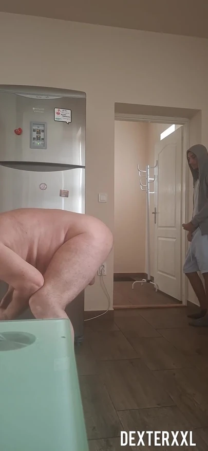 Honza büyük götlü büyük yarak seksi genç sikiş yaşlı göt