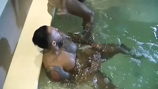 David lucs spada viktor rom tarafından korunmasız kullanılıyor