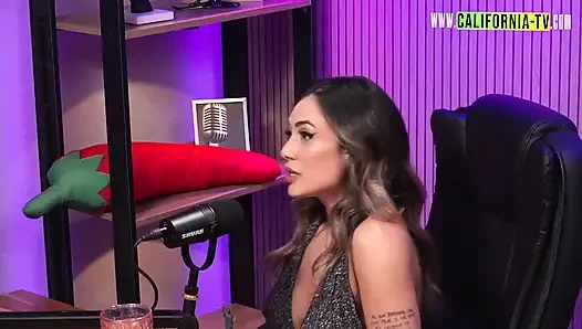 Ateşli Hatun Rafa Lima Vücudunu Gösteriyor Ve Fantezilerini Anlatıyor