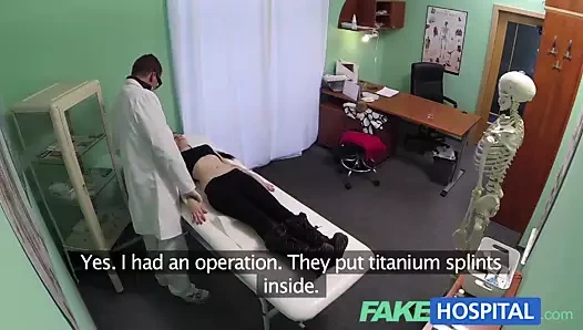 Fakehospital - izle güzel genç yavaş yavaş baştan ve anal alır