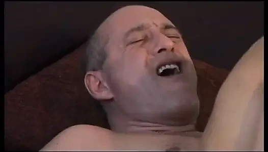 İtalyan porno yıldızı Sofia Cucci için anal oyunlar