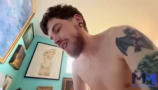 Atım asılı bir üste boşalma