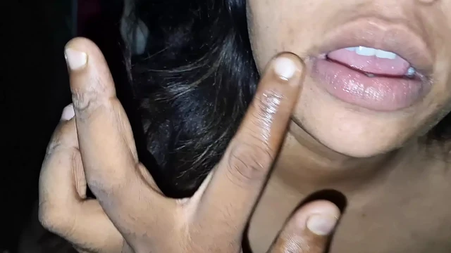 Seksi yenge ko apna chusya aur smoodh daal kar yenge ki chuti chati maje hi maje