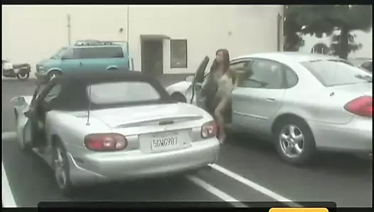 Brooke büyük memeli bir yarağı sikiyor ve her yerine döl alıyor. brooke banner, kris knight - sapık orta yaşlı seksi kadınlar ve gençler