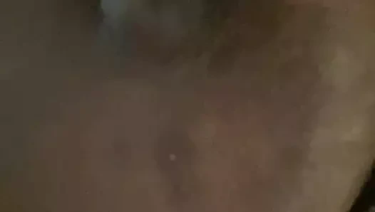 Abanoz büyük memeler ve sert meme uçları