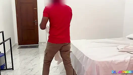 Gerçek güzel çift otel odasında seks yapıyor