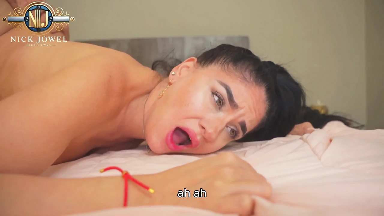 Full Scene: Helping My Stepmother With Her Heartbreak Stellaosorio Colombian Blowjob Porn (4K Ultra) - Singapore Special