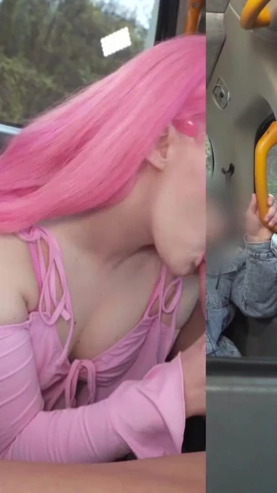 Fake taxi - pembe saçlı harika sikici amının içine boşalıyor | Klip 1