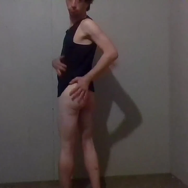 Trying Clothes; Oynuyor, giyiniyor ve soyunuyor - tank üstü bölüm 2