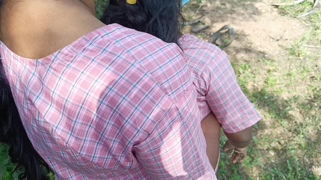 Orman yan liseli kız lezbiyen sikişiyor