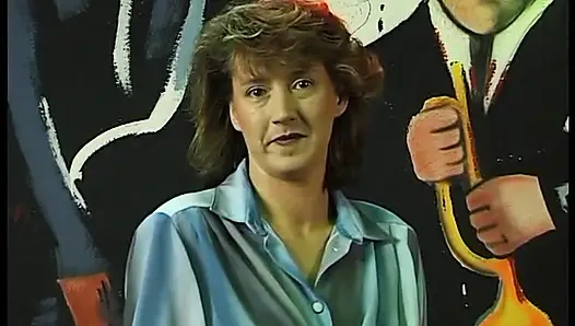 Olgun ve yeni sevgilisi podyumda seks yapıyor