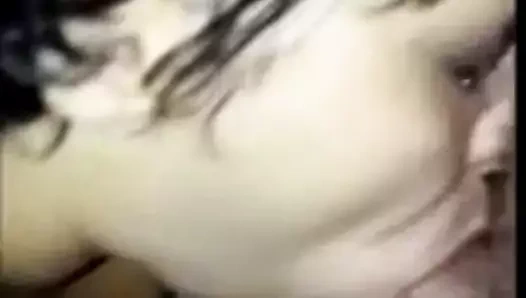 Şanslı adam bazı büyük titties üzerinde fındık