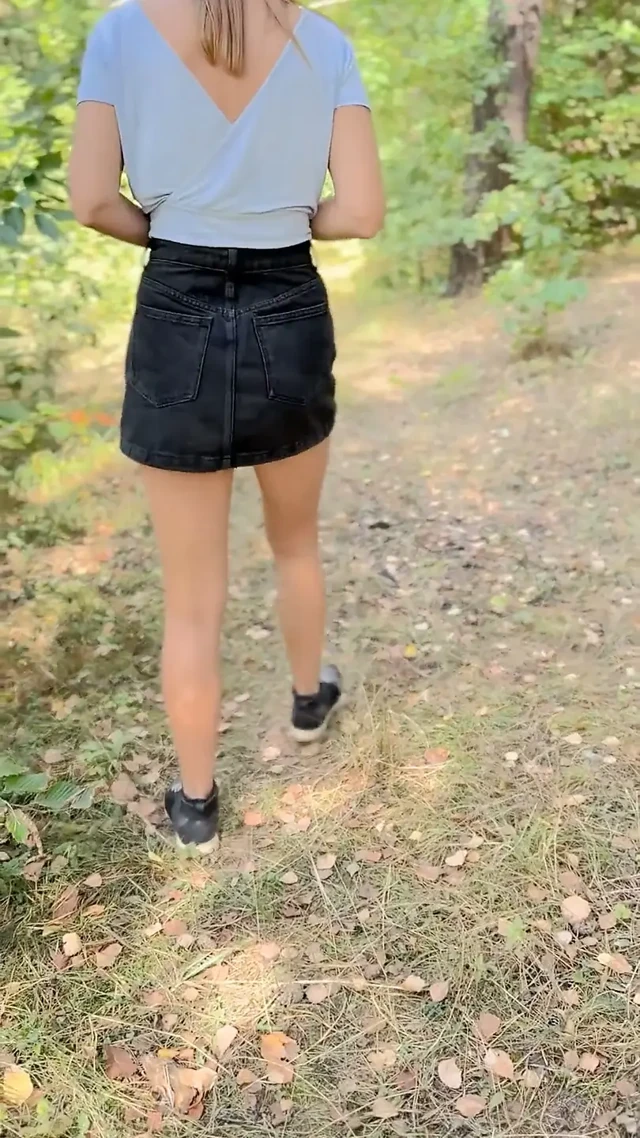 Çıplak Kız