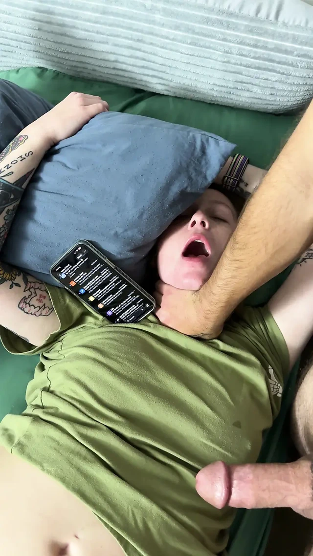 69 yakın çekim amcık yeme ve derin bakış açısı oral seks.