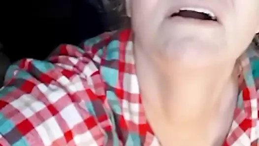 Ateşli olgun çıplak yoga yapıyor ve sonra boşalıyor!