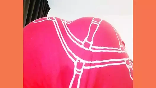 Islak fahişe hayranlarıyla seks yapmak için yalvarır. sarah fonteyna