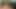 Olgun lateks dominatrix tasmalı çıplak kölelere komut veriyor