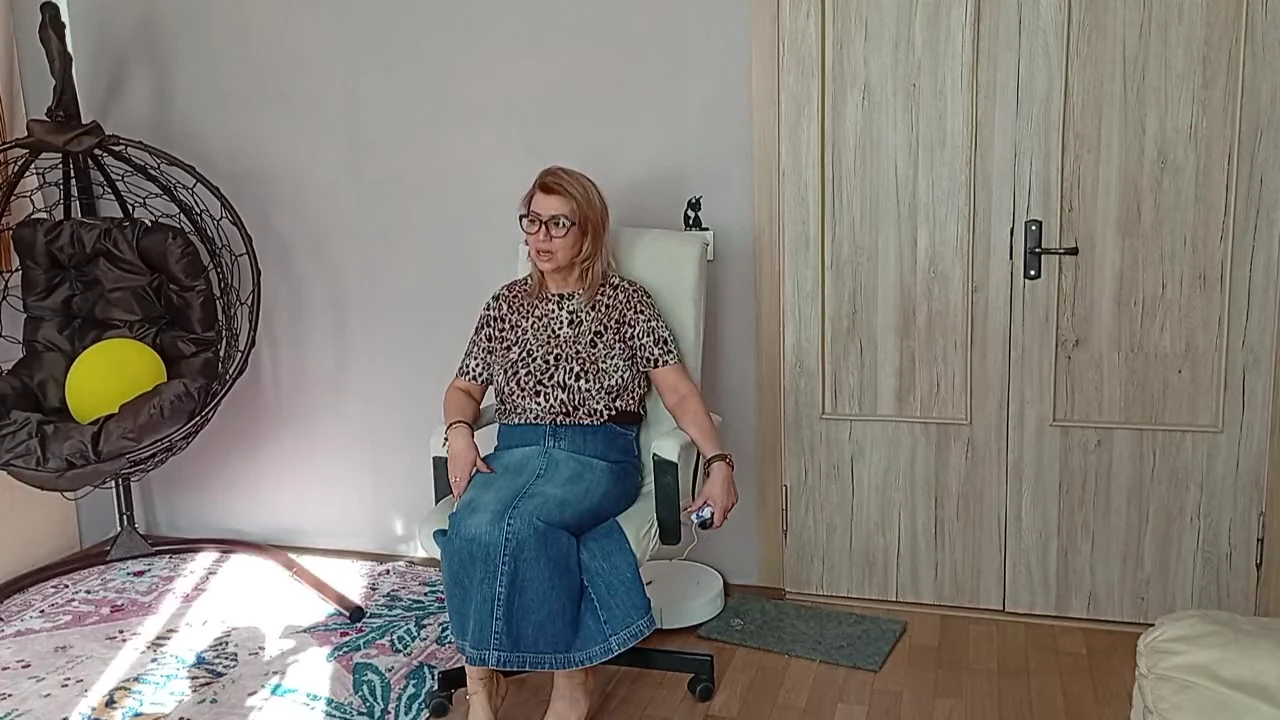 Psychologist Raisa Romanovna. The Ritual of becoming a Whore. Sanctification of mature holes .!.)) Hot russian casting!