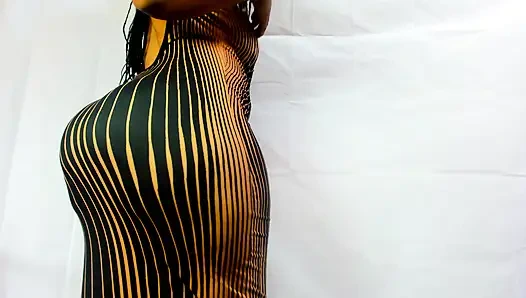 Süper yumuşak doğal sallanan siyah götlü bebek...