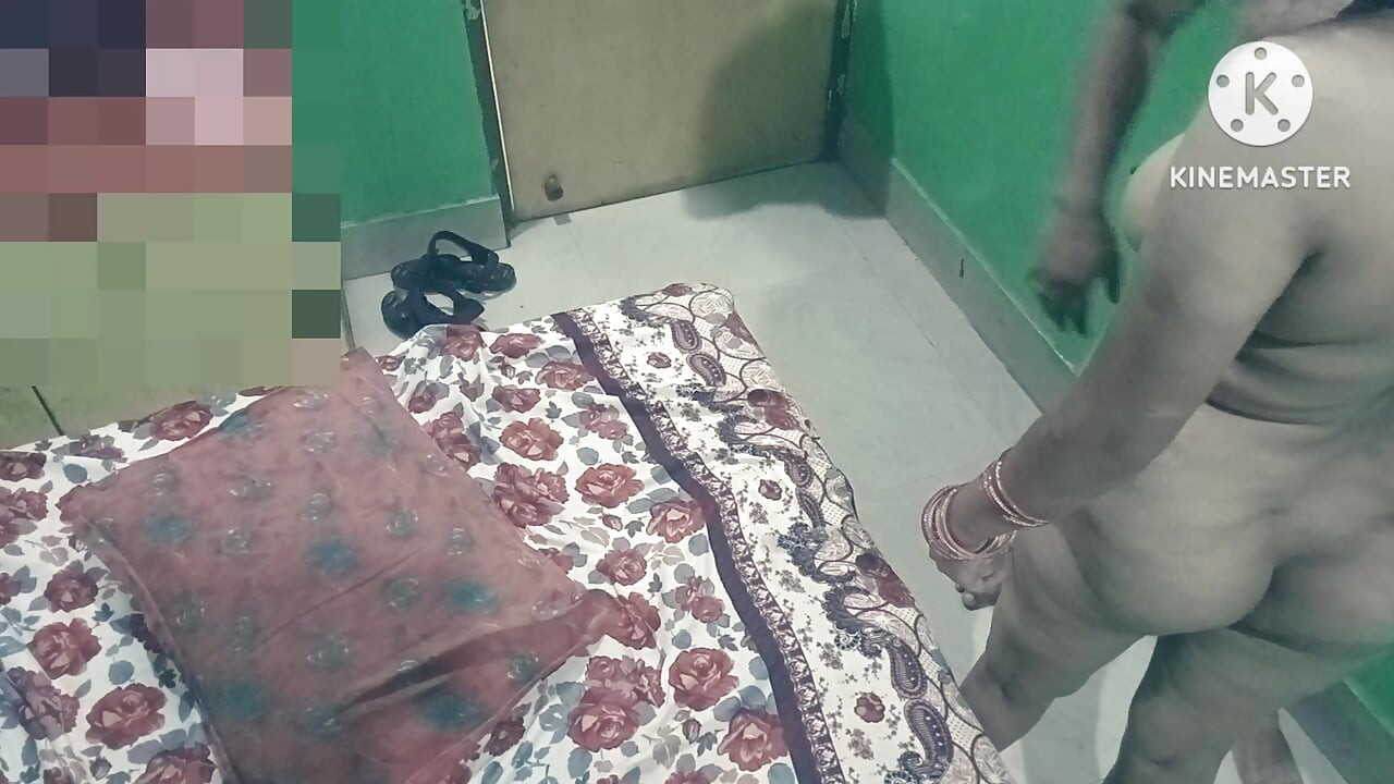 Annenin oğlu - azgın orta yaşlı seksi kadın Penny Berber üvey oğluyla sikişirken üvey yeğeni Chloe Surreal tarafından yakalanıyor